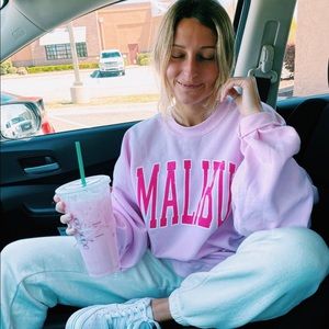 Gently used baby pink “Malibu” sweatshirt 💖